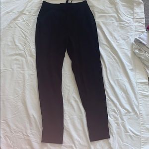 Black lululemon men’s joggers size medium.